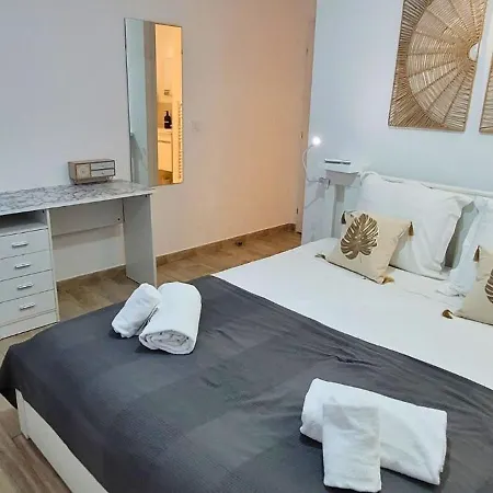Dom wakacyjny Casa Lucia 100m2 Piscine Privee 10 Pers San Ciprianu Climatisee